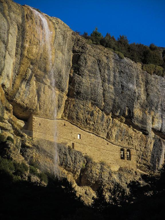 Yebra de Basa Albergue De Yebra מראה חיצוני תמונה