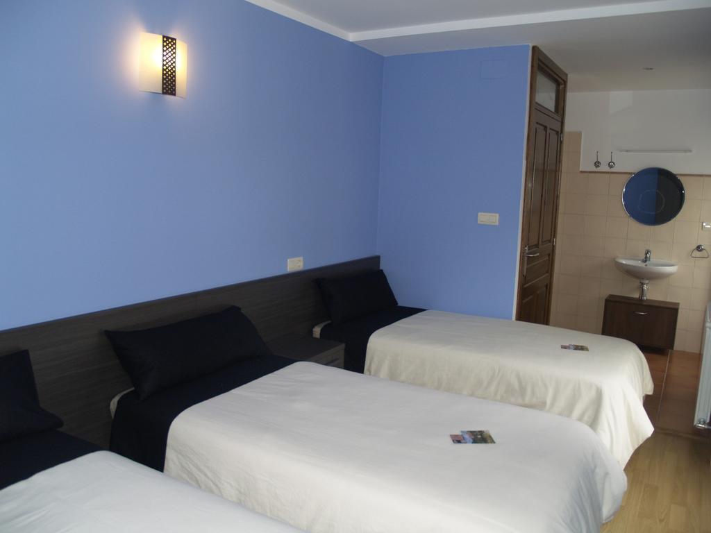 Yebra de Basa Albergue De Yebra מראה חיצוני תמונה