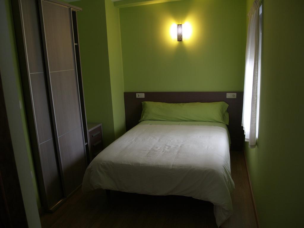 Yebra de Basa Albergue De Yebra מראה חיצוני תמונה