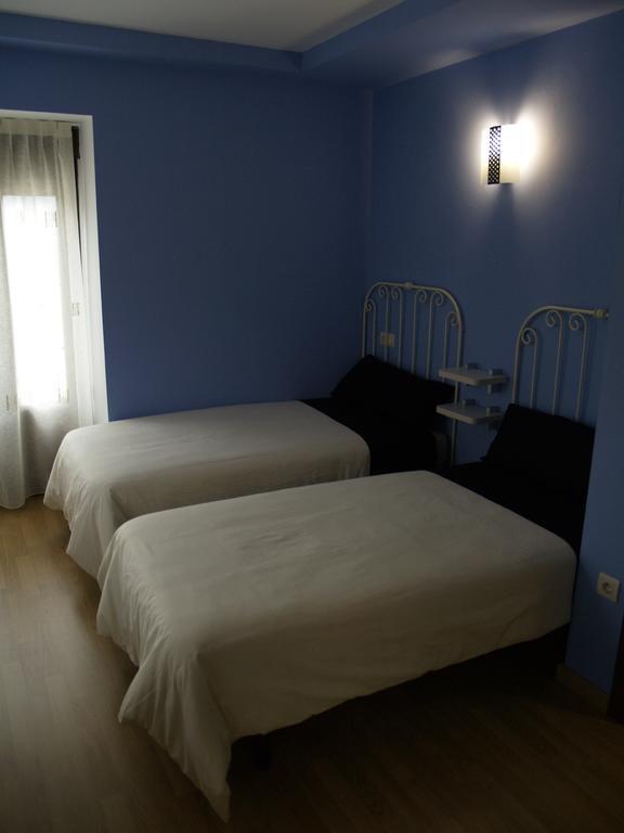 Yebra de Basa Albergue De Yebra מראה חיצוני תמונה