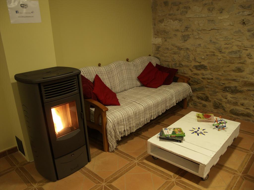 Yebra de Basa Albergue De Yebra מראה חיצוני תמונה