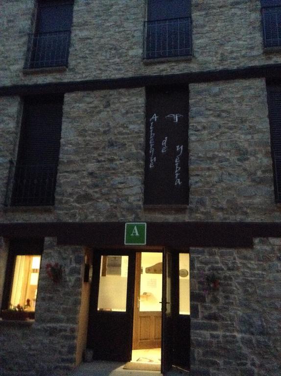 Yebra de Basa Albergue De Yebra מראה חיצוני תמונה