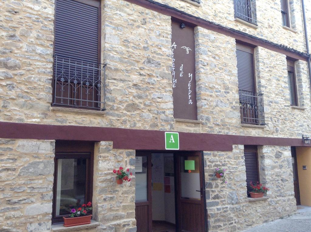 Yebra de Basa Albergue De Yebra מראה חיצוני תמונה